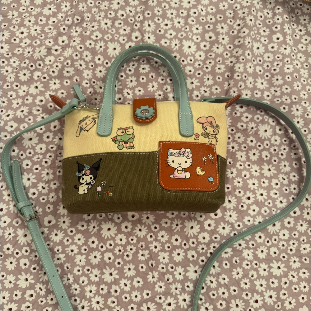 Hello kitty and friends  Handbag - Cream, Green, and Brown